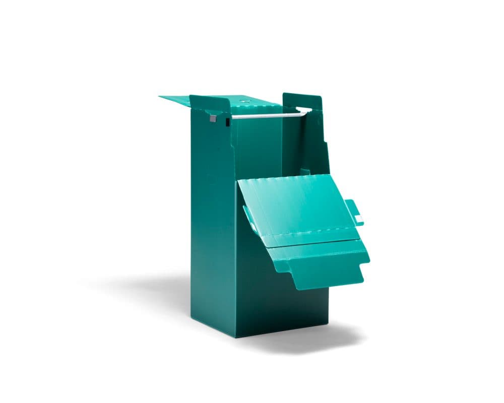 Reusable wardrobe box